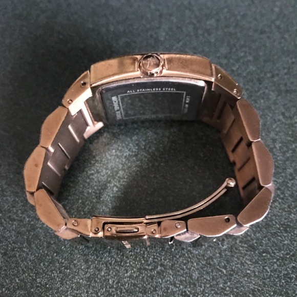 Michael Kors Rose Gold-tone Women’s Watch MK-5969 - Picture 4 of 15